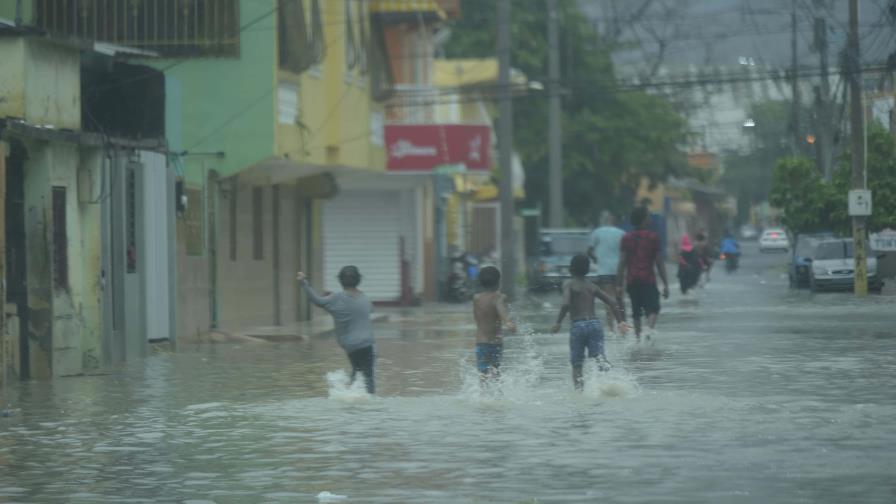 Se registran inundaciones en San Pedro de Macorís por tormenta Franklin