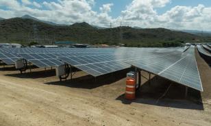 El sector de las renovables sufre un nuevo rev&eacute;s pese a su mayor despliegue mundial