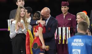 FIFA investiga al presidente de la Federación Española por su conducta en final del Mundial femenino
