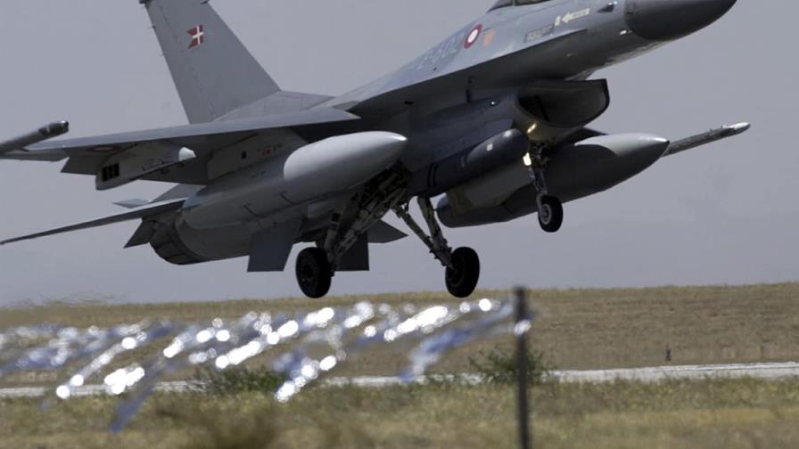 EE.UU. empezará a entrenar a pilotos ucranianos en F-16 en octubre