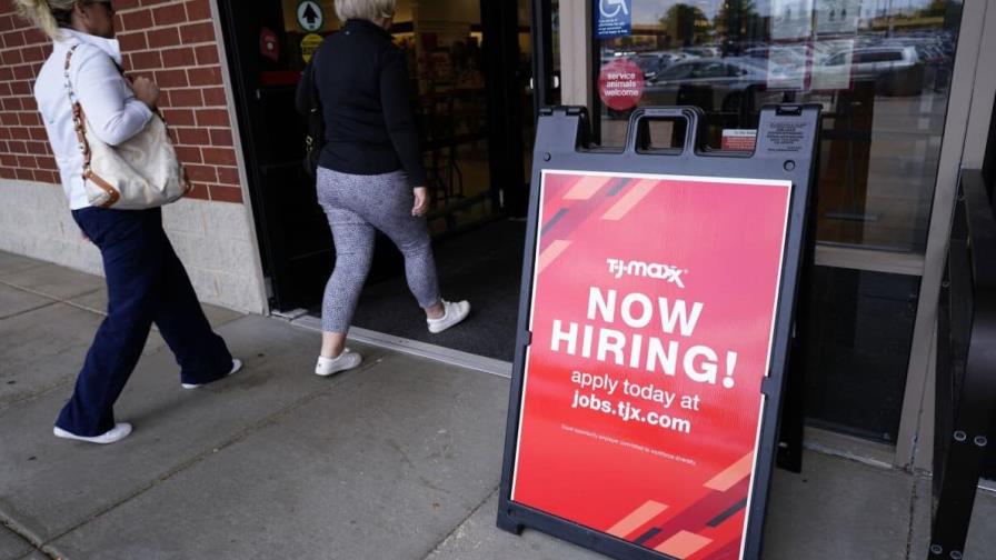 Baja a 230,000 la cifra semanal de solicitudes de subsidio por desempleo en EE.UU.