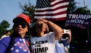 Simpatizantes de Trump se concentran en apoyo a su imputaci&oacute;n en Georgia