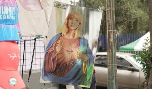 Frenéticos, miles de admiradores asisten al primer concierto de Taylor Swift en México