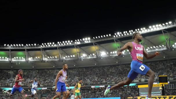 Lyles consigue el doblete en las pruebas de velocidad; primero desde Bolt