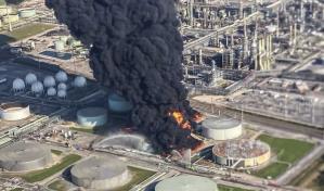 Incendio en refinería de Louisiana provoca evacuación obligatoria