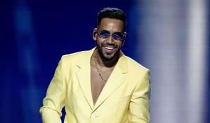 Romeo Santos sorprendido por fanático durante concierto en México