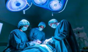 Una mujer dona el útero a su hermana, el primer trasplante de este tipo en Reino Unido