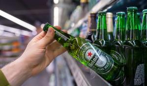 Heineken completa la venta de su negocio ruso de cervezas y abandona definitivamente Rusia