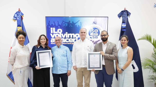 Superintendencia de Bancos recibe certificación avala procesos de sanciones y de prevención de lavado