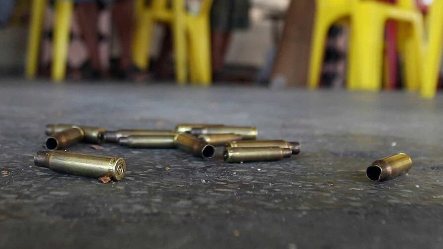Juego de domin&oacute; termina en tragedia: hombre mata a otro en La Vega