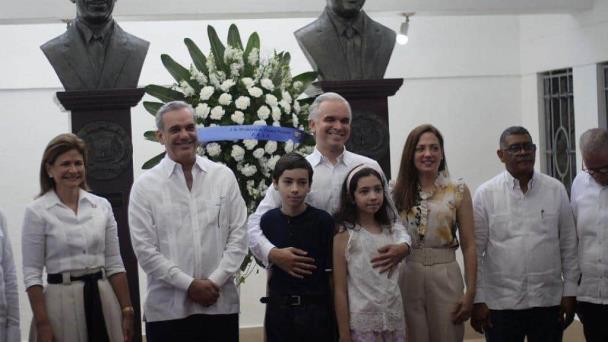 Homenaje a Hatuey De Camps en el séptimo aniversario de su fallecimiento
