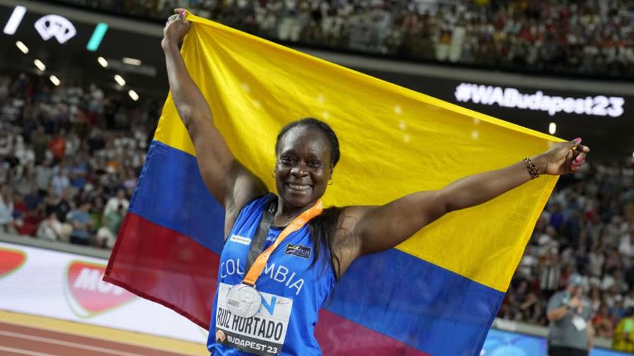 Flor Denis Ruiz, primera colombiana en subir al podio de un Mundial en jabalina