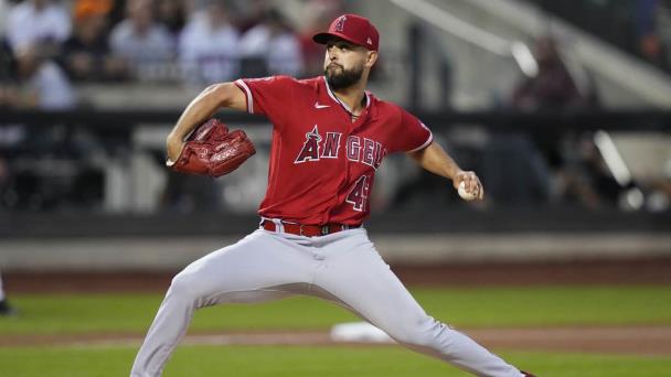 Ohtani aporta con doble y los Angelinos envían a los Mets al sótano con victoria