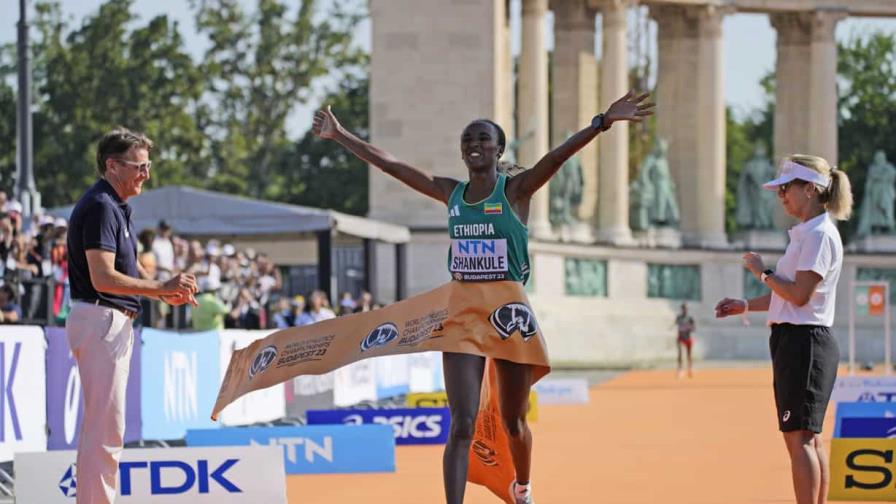 Etiopía se lleva el 1-2 en el maratón femenino del Campeonato del Mundo