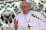 El papa plantea un derecho a no migrar y pide integrar a quienes huyen de la miseria