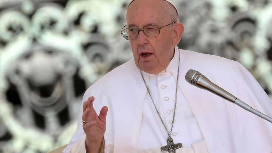 El papa plantea un derecho a no migrar y pide integrar a quienes huyen de la miseria