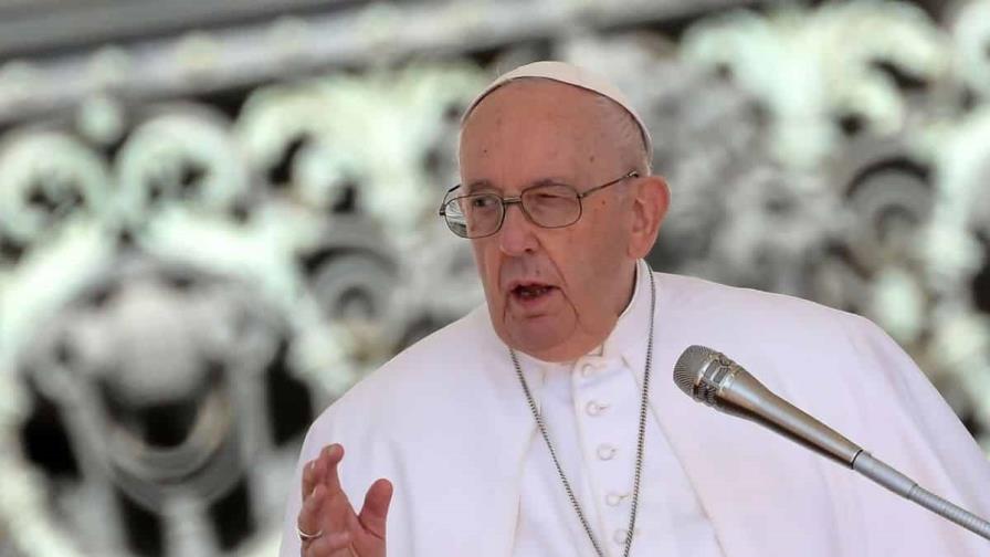 El papa Francisco advierte sobre el impacto de la desinformación en el periodismo