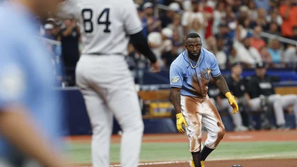 Rays derrotan 7-4 a Yanquis en juego de 5 pelotazos. Nueva York sigue en picada