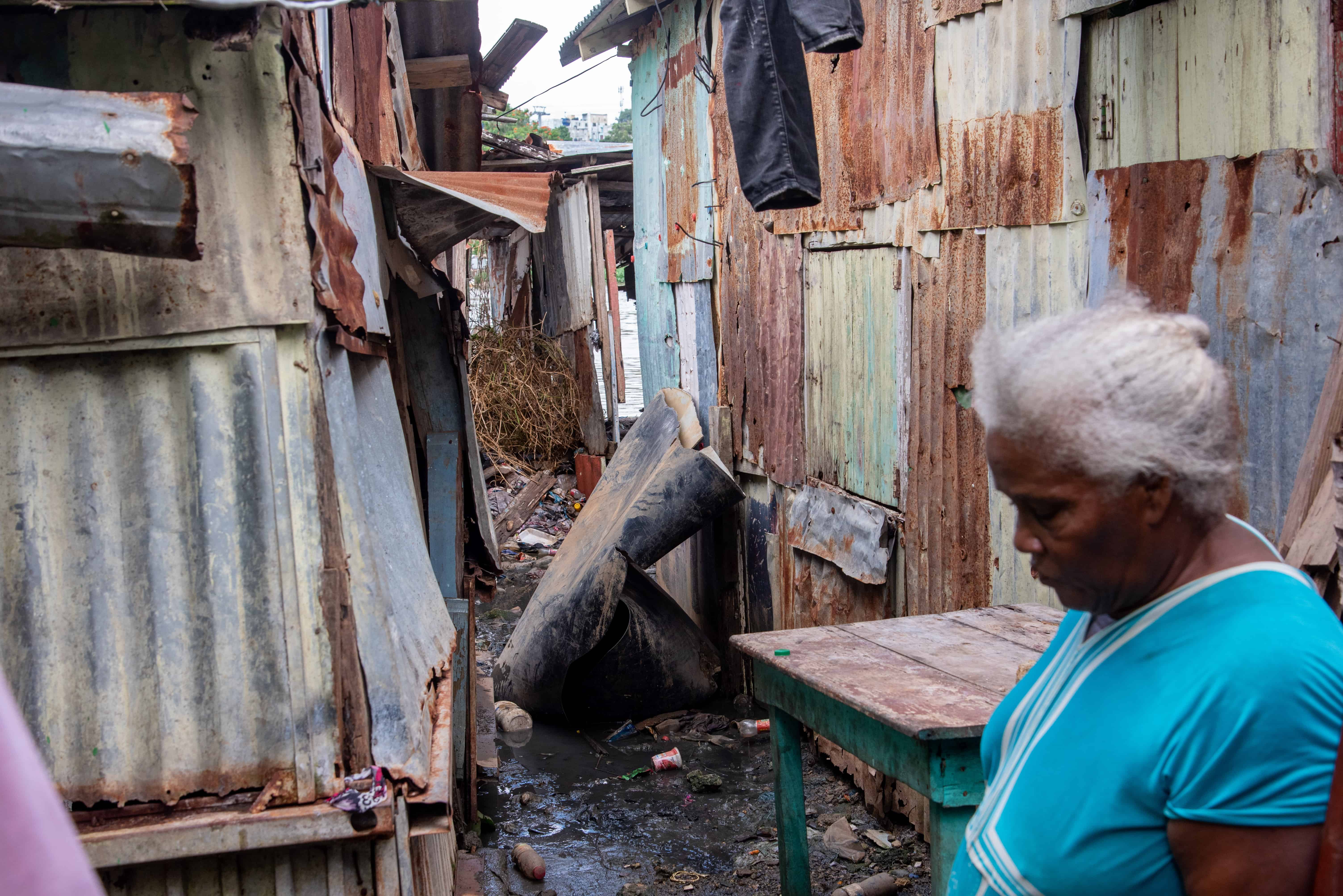 Las aguas penetraron a las viviendas