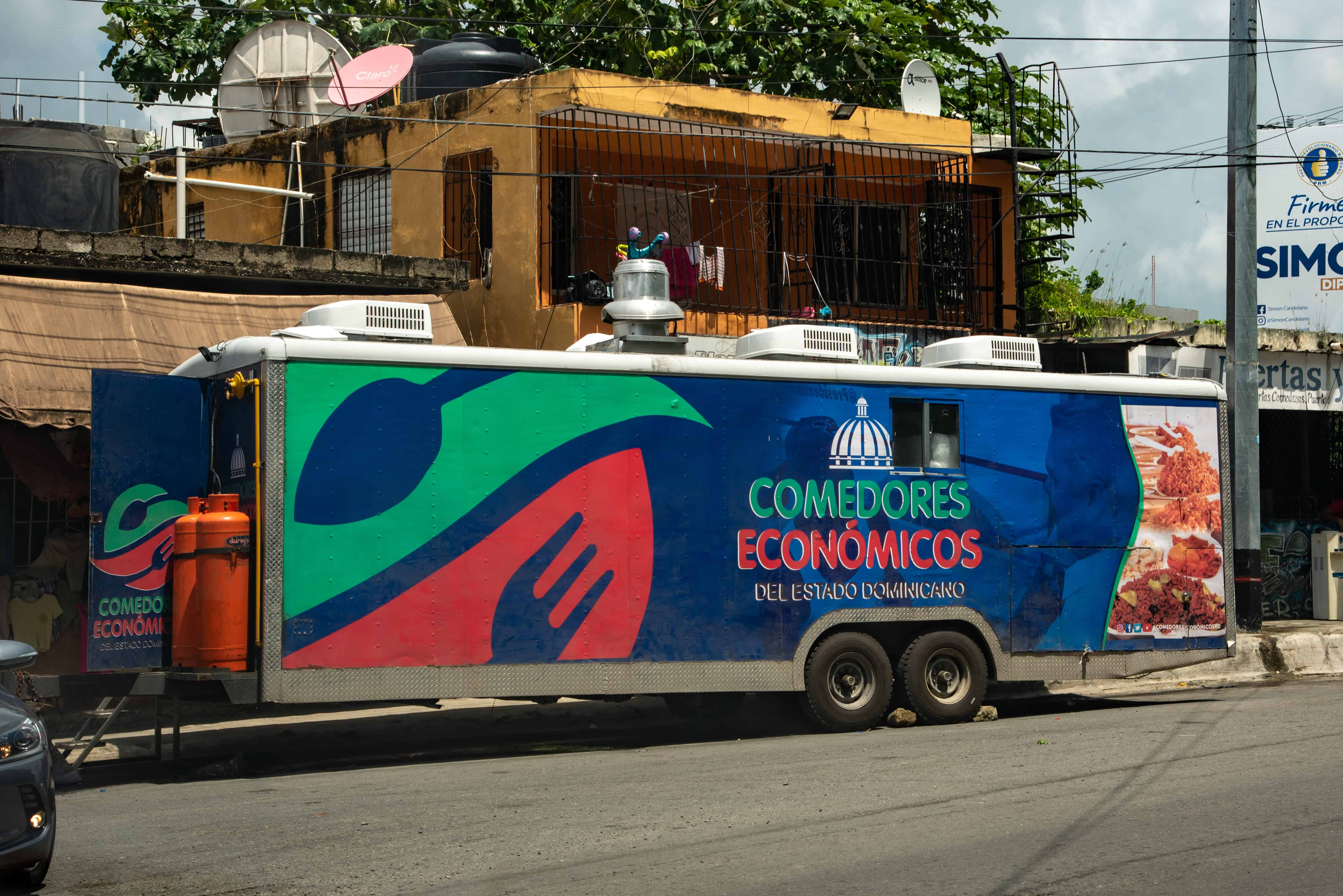 Un cocina móvil para la gente de Los Coordinadores y barrios aledaños