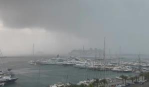 Un temporal sacude la costa mediterránea de España