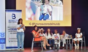 Fundaci&oacute;n Futuros Autores del Mundo realiza conversatorio inclusivo en la Feria del Libro