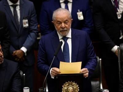 Lula sanciona ley garantiza aumento del salario mínimo