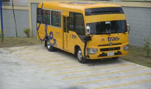 Abinader anuncia transporte escolar para todo Santo Domingo servido por empresas privadas