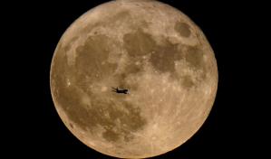 Superluna podría elevar mareas justo cuando huracán Idalia toque tierra en Florida