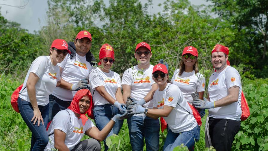 Pollo Cibao reforesta 350 tareas en Monte Plata
