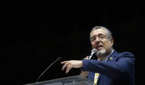 Suspenden el partido del electo presidente de Guatemala