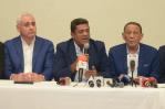 Junior Santos, Fiquito Vásquez y Julio Maríñez renuncian del PRD Junior Santos, Fiquito Vásquez y Julio Maríñez renuncian del PRD