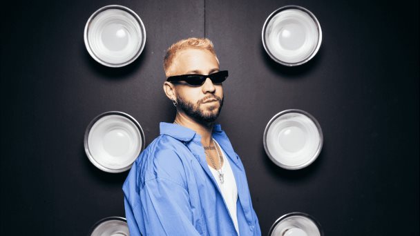 Cantante urbano Mora presenta su faceta más personal en su nuevo álbum Estrella