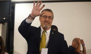 Presidente electo denuncia plan de golpe para evitar que asuma en Guatemala