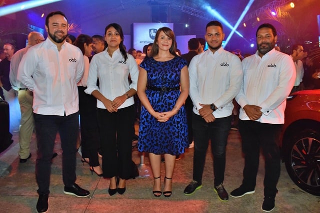 Luis Aquino, Nicole Hernández, Livia Cepeda, Moisés Berroa y Ángel Pérez.