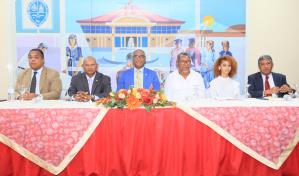 Escuela de Comunicación Social de la UASD reconoce a profesores jubilados