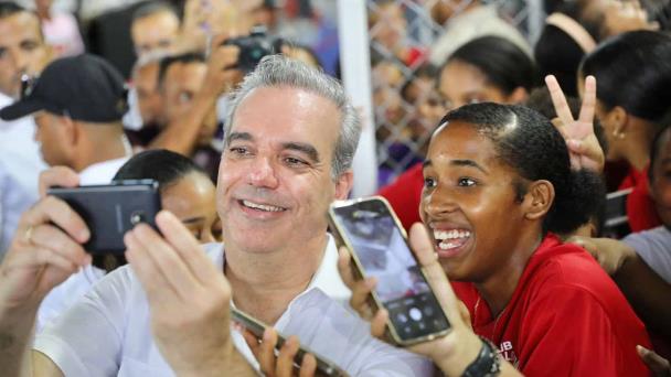 Abinader enciende su maquinaria electoral este fin de semana y estos son los lugares que visitará