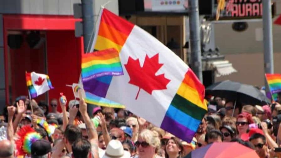 Canadá advierte a la comunidad LGBTQ+ sobre viajes a Estados Unidos