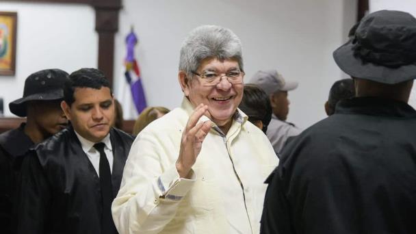 Quitan grillete electrónico a Fernando Rosa porque no podía pagarlo