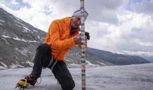 Ola de calor causa grave derretimiento en los glaciares alpinos en Suiza
