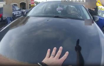 Un video muestra a un policía disparar mortalmente a una joven embarazada en Ohio