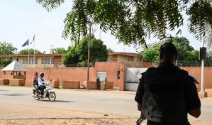 Preservación de las instituciones democráticas en Níger y Gabón