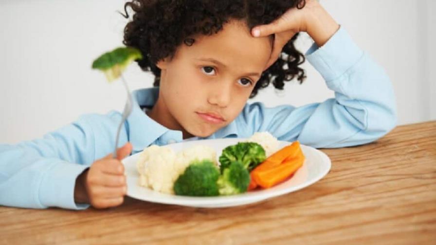 ¿Qué hacer si tu hijo no quiere comer?