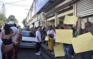 Familiares aseguran propietarios de Vidal Plast son inocentes