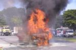 Se incendia vehículo próximo a multiuso donde Abinader realizará acto proselitista