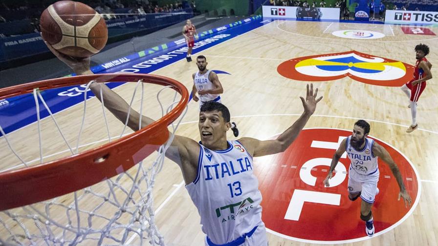 Muere pasajero de un autobús con fanáticos del baloncesto italiano por ataque de ultras Muere pasajero de un autobús con fanáticos del baloncesto italiano por ataque de ultras