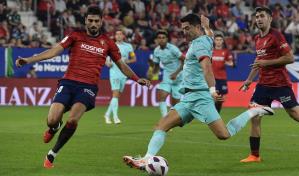 El FC Barcelona logra una sufrida victoria por 2-1 ante Osasuna en la liga española