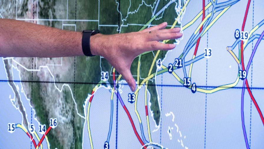 La tormenta tropical Katia se debilita de forma rápida y Gert está cerca de disiparse