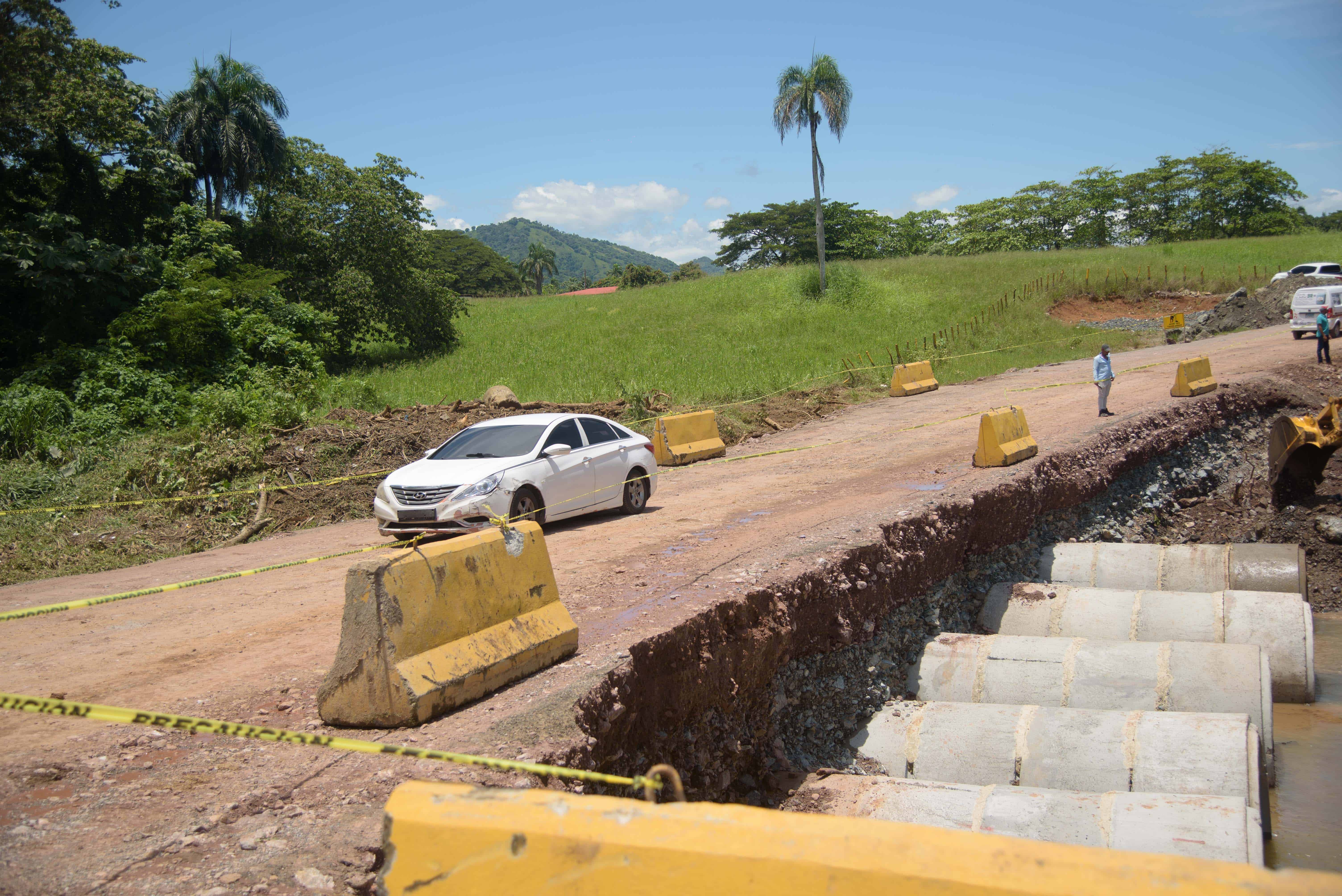 Es un puente que uniría varia comunidades de Monte Plata. 
