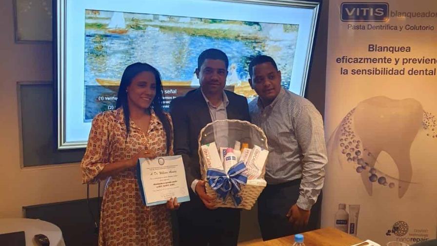 Círculo de Ortodoncistas de RD se actualiza sobre los problemas Maxilofaciales – Transversales